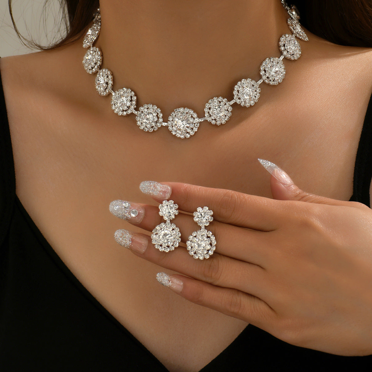 Popular Luxury Round Rhinestone Quartz Necklace And Earring Suit