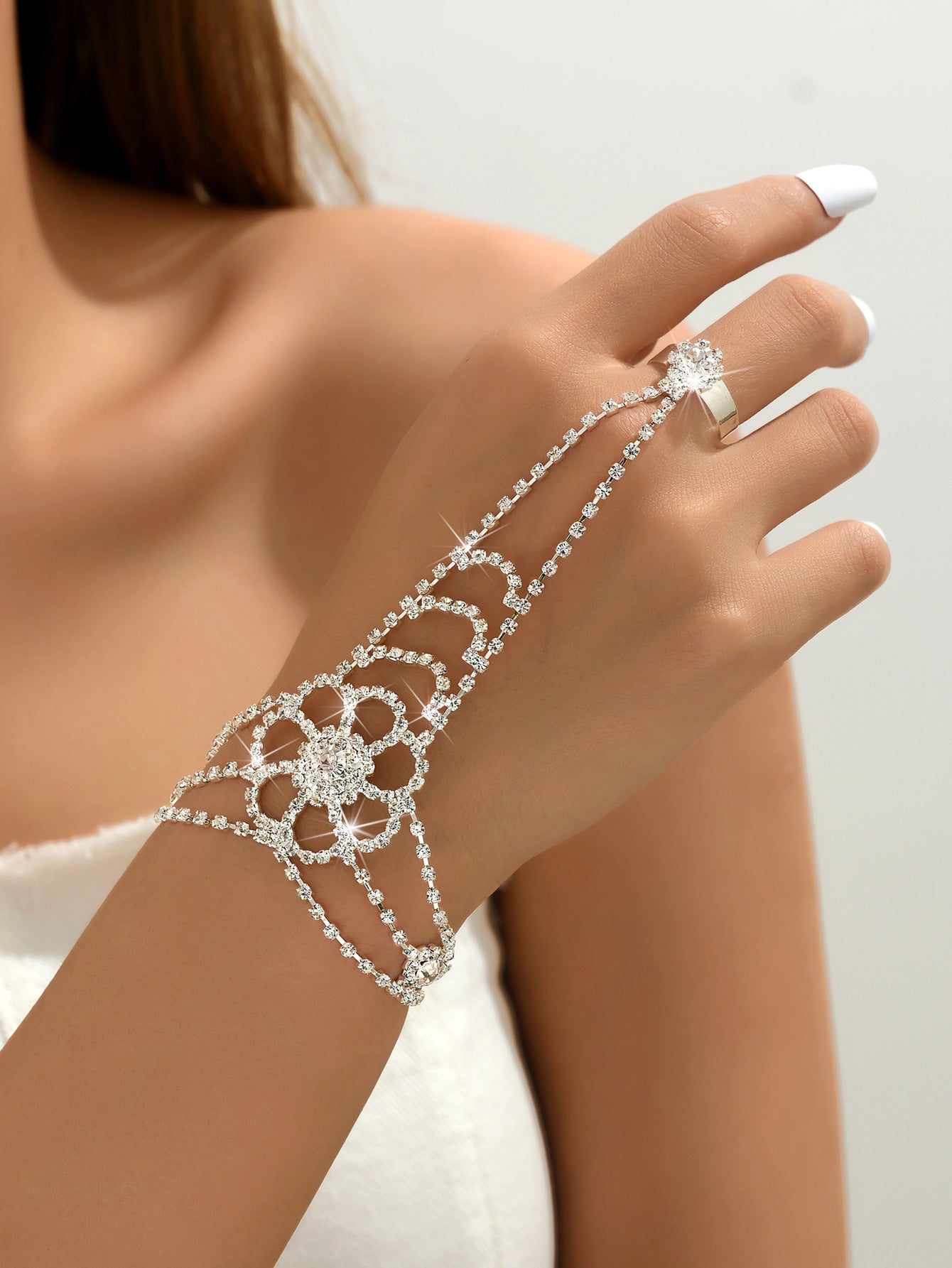 Popular Luxury Round Rhinestone Quartz Necklace And Earring Suit