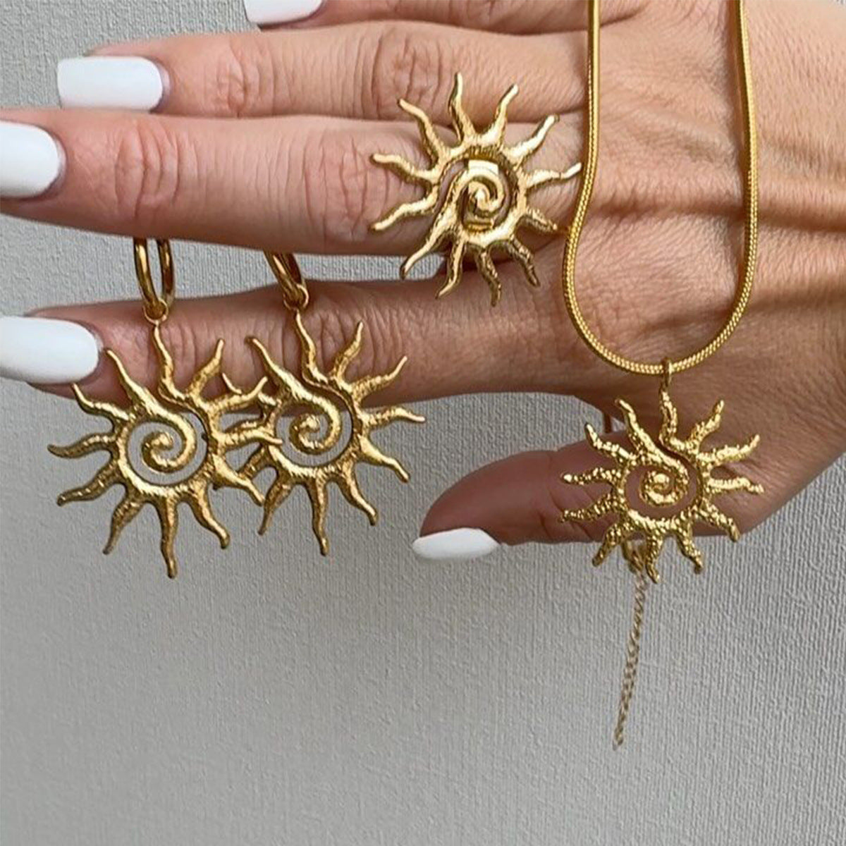 Gold Sun Necklace Hollow Pendant Earrings