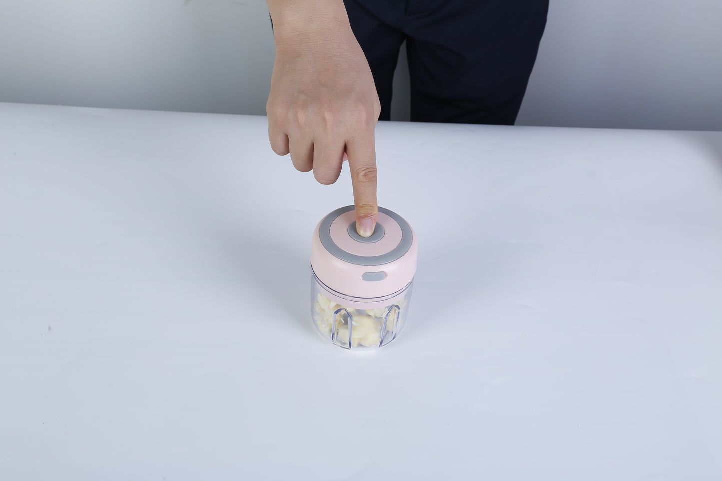 Mini Electric Garlic Chopper 8.45OZ Cordless Garlic Mincer Food Chopper Rechargeable Food Blender Chili Nut Onion Pepper Meat Ginger Food